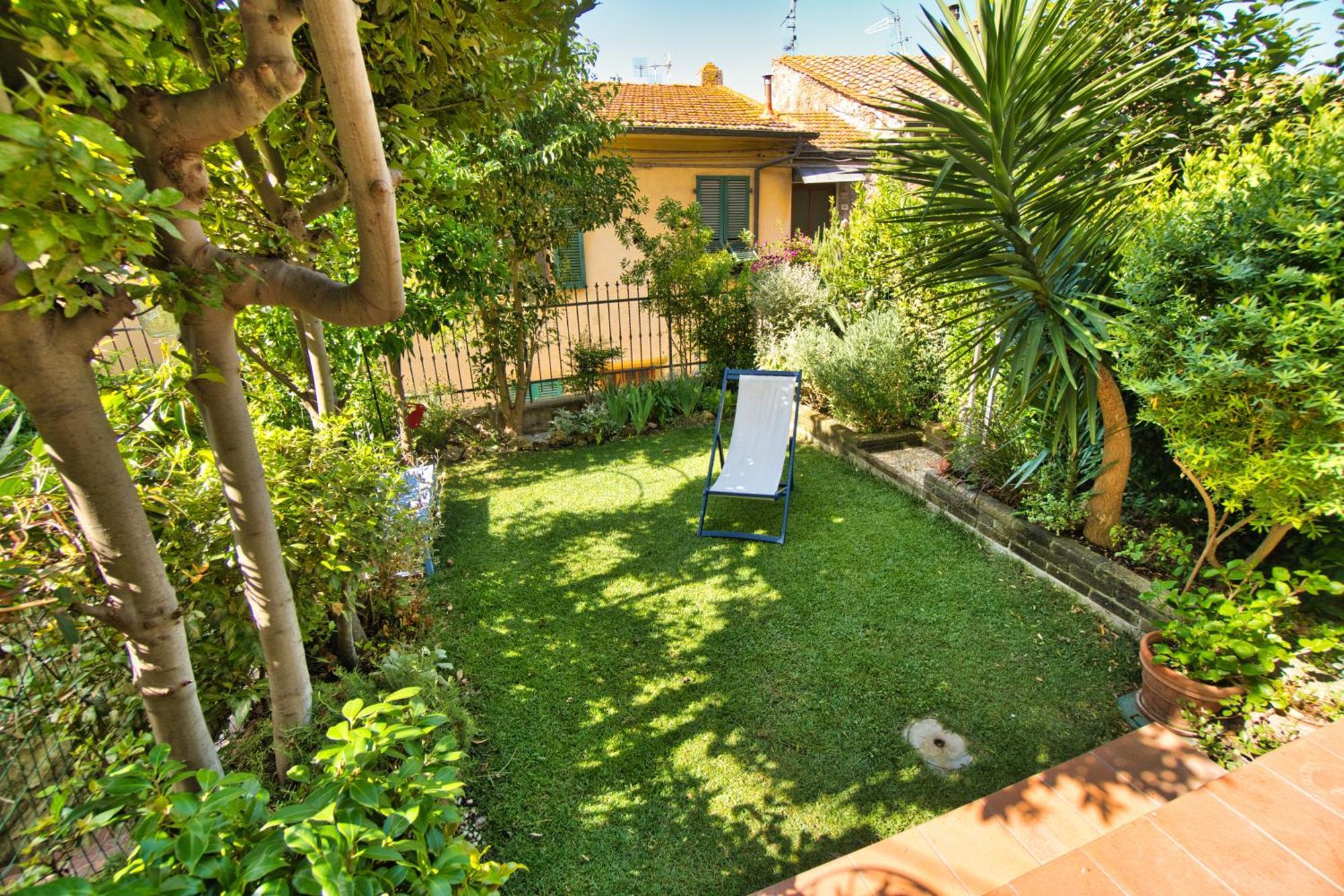 La Casa Nel Castello E Il Giardino Segreto Vila Suvereto Exterior foto