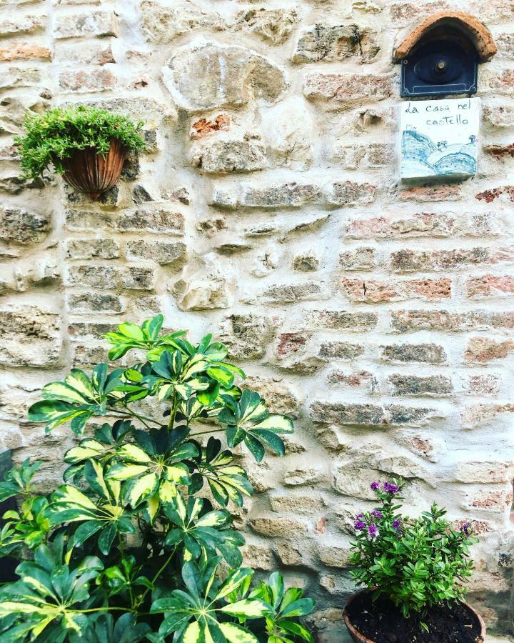 La Casa Nel Castello E Il Giardino Segreto Vila Suvereto Exterior foto